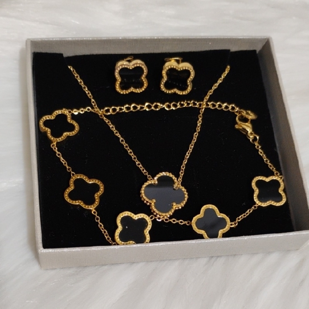 SALE!New 18kt Gold Plated Gold/Black 4 Leaf Clover Necklace Bracelet Earring Set - Picture 11 of 15